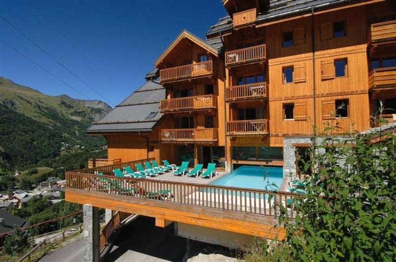 Residence Odalys Le Hameau Et Les Chalets De La Vallee D'Or Валоар Екстериор снимка